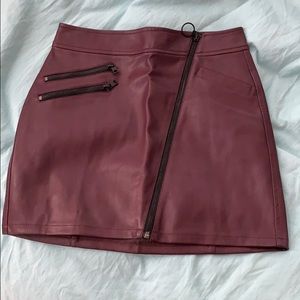 Express leather skirt